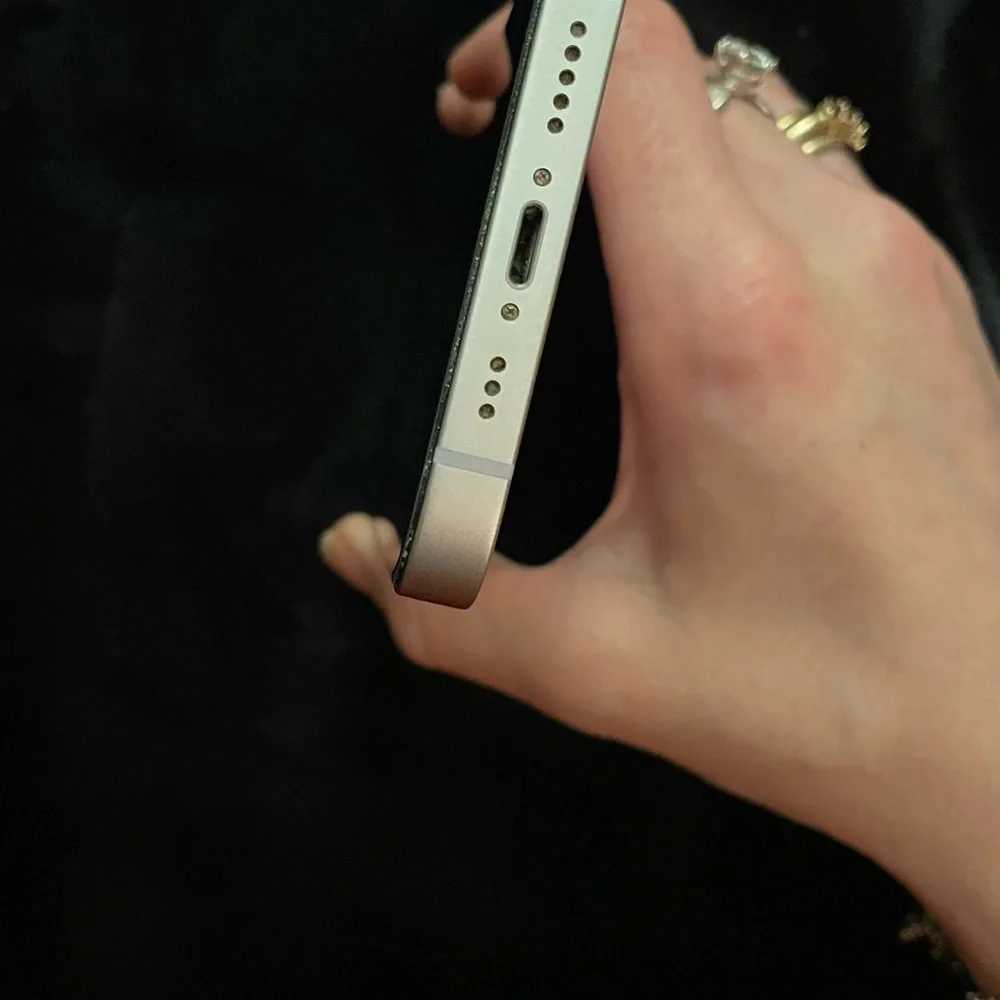 Apple iPhone - White